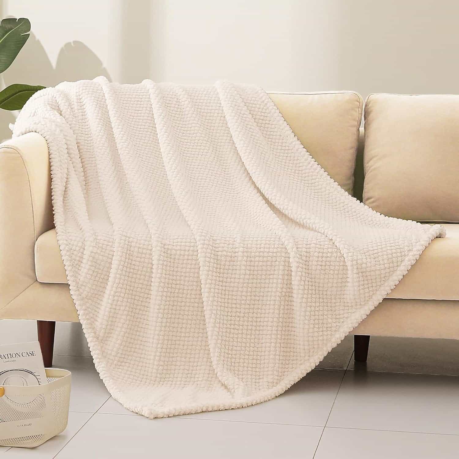 Fuzzy Fleece Throw Blanket